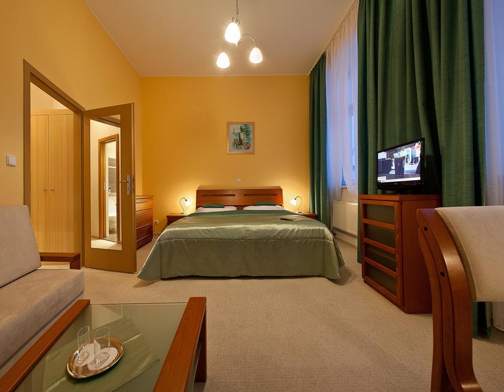 Hotel Pod Zamkem Boskovice Zimmer foto